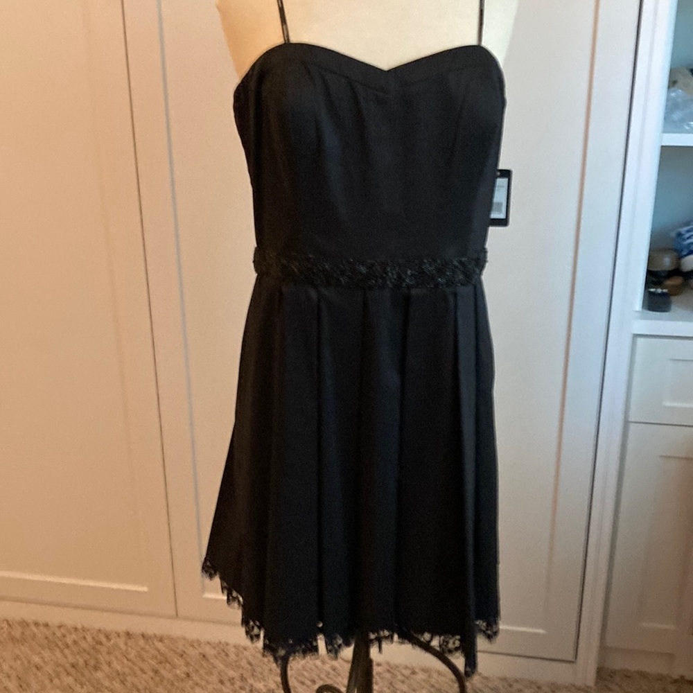 NWT—Guess little black strapless dress